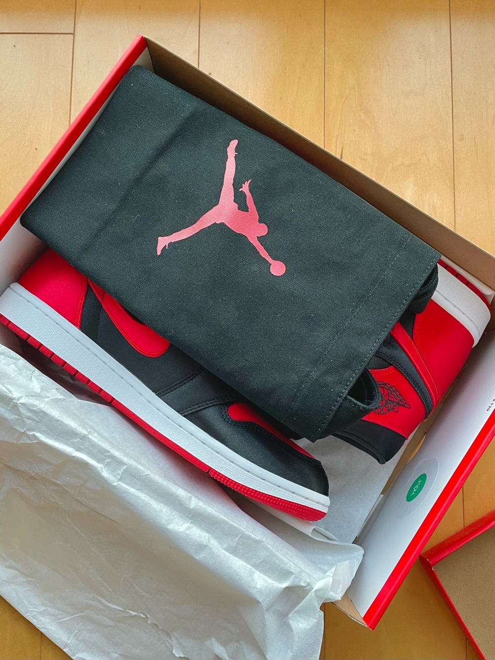 NIB Air Jordan 1 Retro HI OG in Black/University Red-White 8.5M 10W - Picture 5 of 6